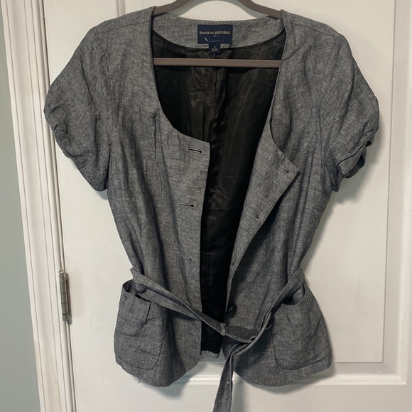 Banana republic matching suit set blazer US 12 and skirt US 8 - Picture 7 of 8